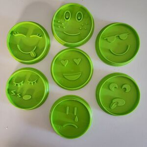 Pampered Chef 7 Piece Emoji Cookie Cutter Set #1443